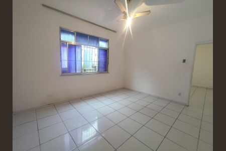Casa à venda com 100m², 2 quartos e 1 vagaQuarto