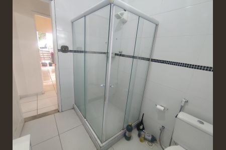 Casa à venda com 100m², 2 quartos e 1 vagaBanheiro