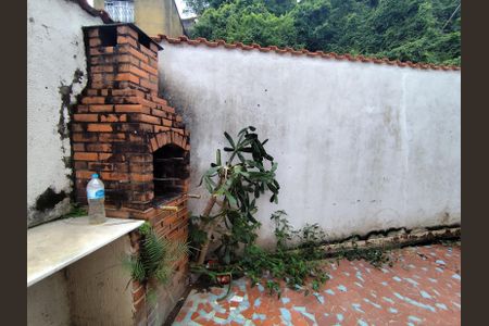 Casa à venda com 100m², 2 quartos e 1 vagaÁrea externa