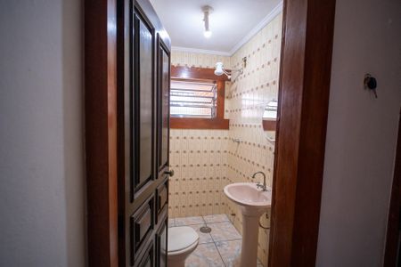 Casa à venda com 293m², 4 quartos e 3 vagas Casa à venda com 293m², 4 quartos e 3 vagasBanheiro 2
