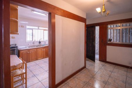 Casa à venda com 293m², 4 quartos e 3 vagas Casa à venda com 293m², 4 quartos e 3 vagasCozinha