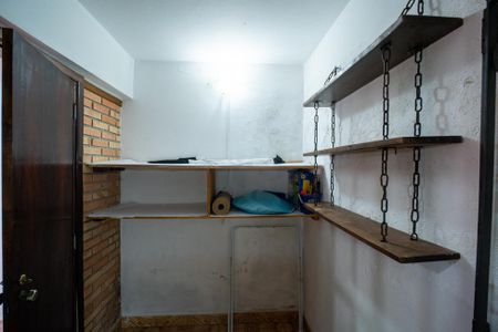 Casa à venda com 293m², 4 quartos e 3 vagas Casa à venda com 293m², 4 quartos e 3 vagasOficina