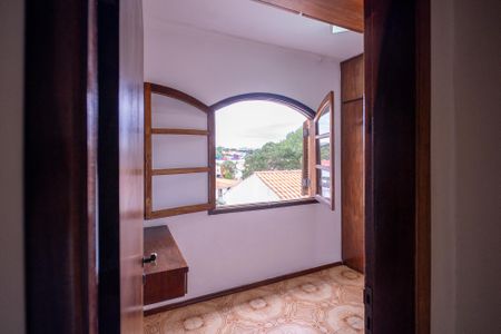 Casa à venda com 293m², 4 quartos e 3 vagas Casa à venda com 293m², 4 quartos e 3 vagasQuarto 1