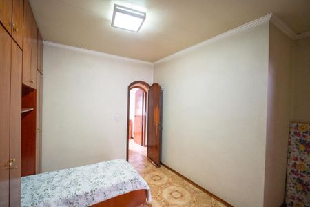 Casa à venda com 293m², 4 quartos e 3 vagas Casa à venda com 293m², 4 quartos e 3 vagasQuarto 3