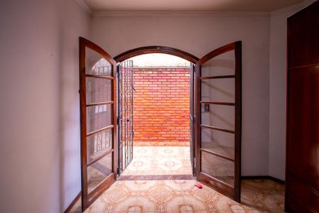 Casa à venda com 293m², 4 quartos e 3 vagas Casa à venda com 293m², 4 quartos e 3 vagasSuíte