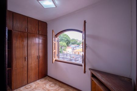 Casa à venda com 293m², 4 quartos e 3 vagas Casa à venda com 293m², 4 quartos e 3 vagasQuarto 2