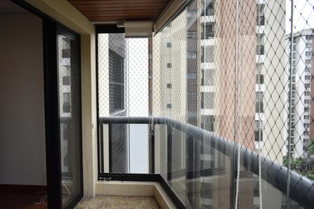 Apartamento à venda com 105m², 3 quartos e 2 vagasSacada