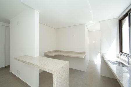 Apartamento à venda com 84m², 2 quartos e 2 vagasCozinha