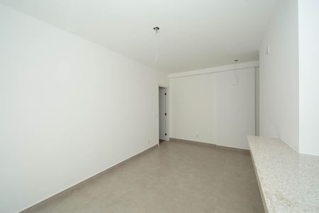 Apartamento à venda com 84m², 2 quartos e 2 vagasSala