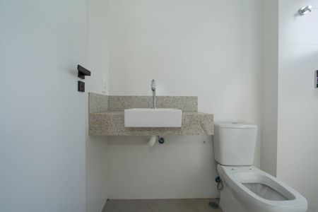 Apartamento à venda com 84m², 2 quartos e 2 vagasBanheiro social