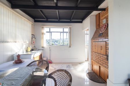 Apartamento à venda com 211m², 3 quartos e 2 vagasChurrasqueira