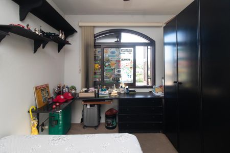 Apartamento à venda com 211m², 3 quartos e 2 vagasQuarto 3