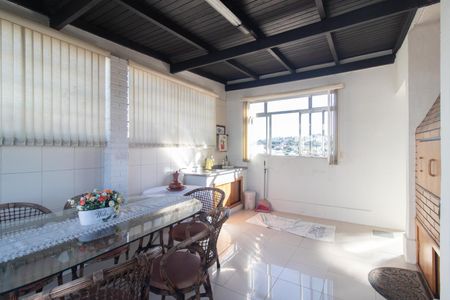 Apartamento à venda com 211m², 3 quartos e 2 vagasChurrasqueira