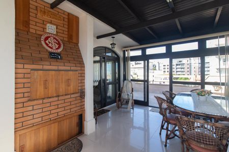 Apartamento à venda com 211m², 3 quartos e 2 vagasChurrasqueira