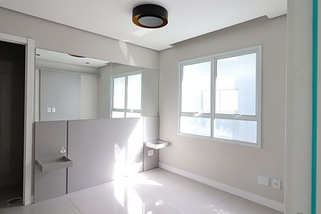 Suíte de apartamento para alugar com 1 quarto, 40m² em Passo D’areia, Porto Alegre