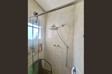 Casa de condomínio à venda com 272m², 4 quartos e 4 vagasBanheiro