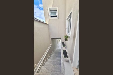 Casa de condomínio à venda com 272m², 4 quartos e 4 vagasÁrea externa