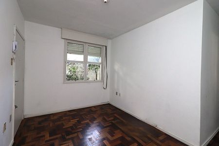 Sala  de apartamento para alugar com 3 quartos, 63m² em Santa Maria Goretti, Porto Alegre
