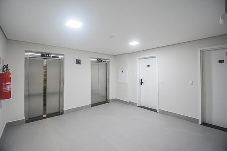 Apartamento para alugar com 87m², 2 quartos e 2 vagasHall