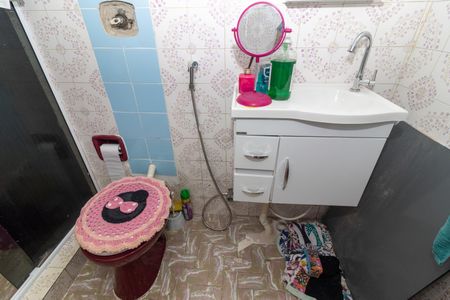 Casa para alugar com 95m², 2 quartos e 1 vaga Casa para alugar com 95m², 2 quartos e 1 vagaBanheiro