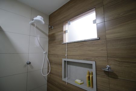 Casa de condomínio à venda com 170m², 2 quartos e 1 vagaBanheiro da Suíte 2