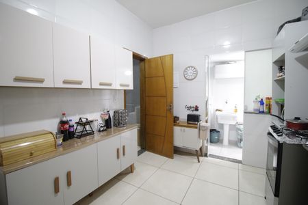 Casa de condomínio à venda com 170m², 2 quartos e 1 vagaCozinha