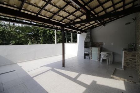 Casa de condomínio à venda com 170m², 2 quartos e 1 vagaTerraço
