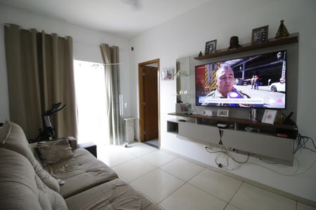 Casa de condomínio à venda com 170m², 2 quartos e 1 vagaSala
