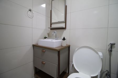 Casa de condomínio à venda com 170m², 2 quartos e 1 vagaBanheiro da Suíte 2