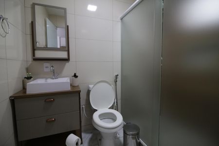Casa de condomínio à venda com 170m², 2 quartos e 1 vagaBanheiro da Suíte 2
