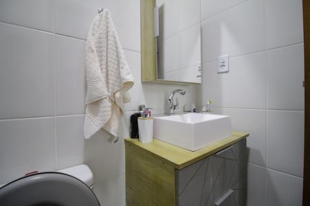 Casa de condomínio à venda com 170m², 2 quartos e 1 vagaBanheiro da Suíte 1
