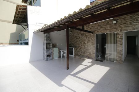 Casa de condomínio à venda com 170m², 2 quartos e 1 vagaTerraço