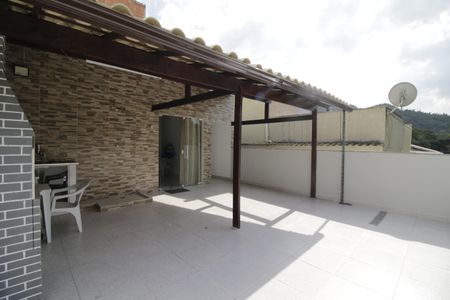 Casa de condomínio à venda com 170m², 2 quartos e 1 vagaTerraço