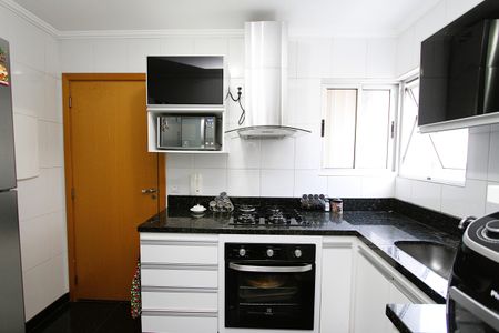 Apartamento à venda com 77m², 3 quartos e 2 vagasCozinha