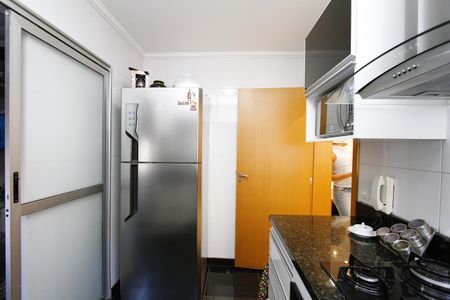 Apartamento à venda com 77m², 3 quartos e 2 vagasCozinha
