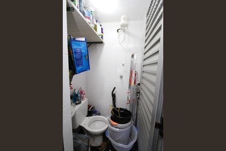 Apartamento à venda com 77m², 3 quartos e 2 vagasBanheiro de serviço