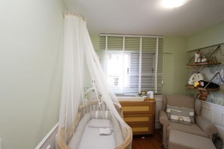Apartamento à venda com 77m², 3 quartos e 2 vagasQuarto 3