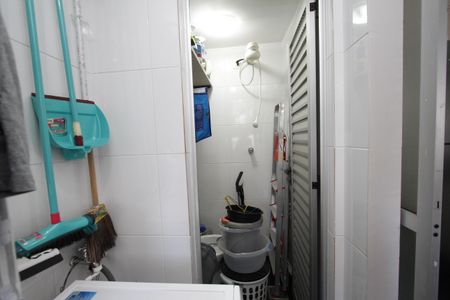 Apartamento à venda com 77m², 3 quartos e 2 vagasÁrea de Serviço