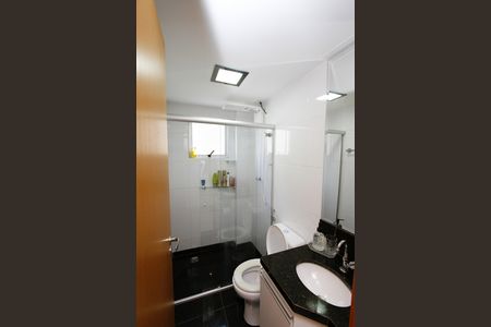 Apartamento à venda com 77m², 3 quartos e 2 vagasBanheiro Social