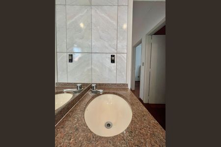 Apartamento para alugar com 78m², 2 quartos e 1 vaga Apartamento para alugar com 78m², 2 quartos e 1 vagaBanheiro