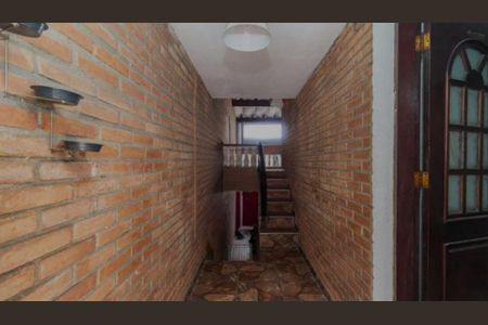 Foto 03 de casa à venda com 4 quartos, 145m² em Vila Chuca, São Paulo