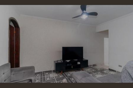 Foto 02 de casa à venda com 4 quartos, 145m² em Vila Chuca, São Paulo