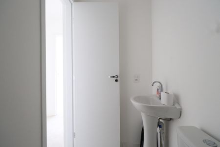 Apartamento à venda com 43m², 2 quartos e 1 vagaBanheiro Social