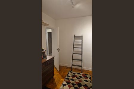 Apartamento à venda com 101m², 2 quartos e 3 vagasQuarto