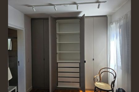 Quarto de apartamento à venda com 2 quartos, 101m² em Vila Andrade, São Paulo