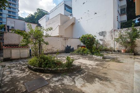 Apartamento à venda com 65m², 2 quartos e sem vagaÁrea Comum