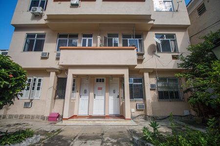 Apartamento à venda com 65m², 2 quartos e sem vagaFachada