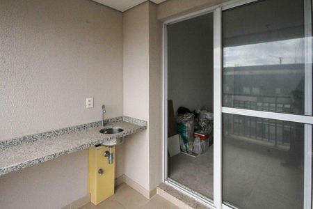 Apartamento para alugar com 58m², 2 quartos e 1 vagaVaranda