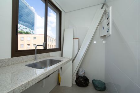 Apartamento à venda com 77m², 2 quartos e 2 vagasÁrea Serviço 