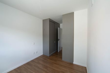 Apartamento à venda com 77m², 2 quartos e 2 vagasQuarto 1